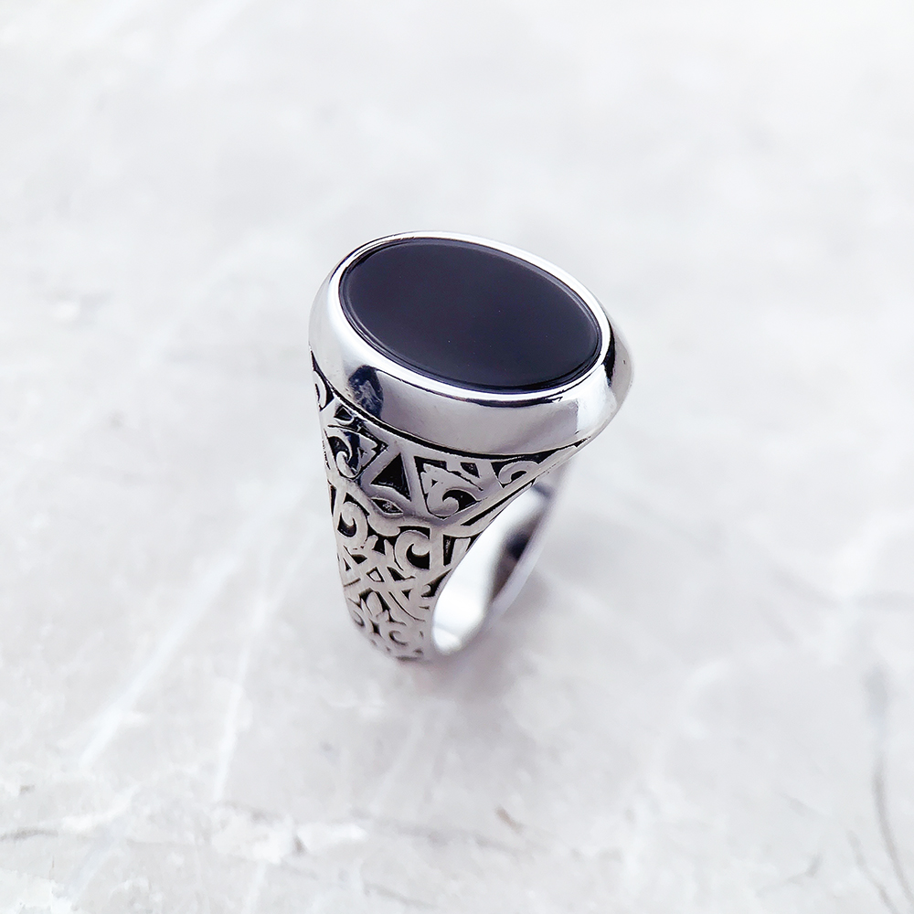 Schwarzer ovaler Siegelring im – Signet Ring Men Bewertung und Preis