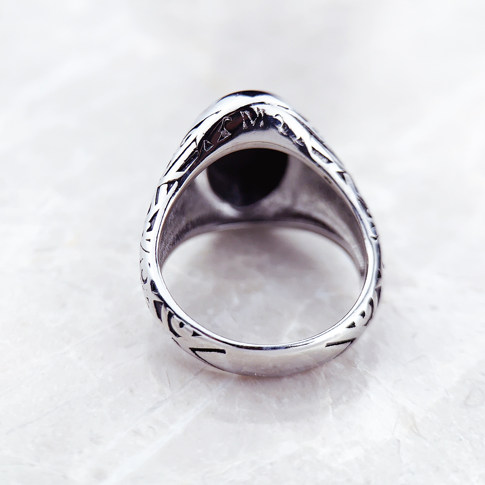 Schwarzer ovaler Siegelring im – Signet Ring Men Bewertung und Preis