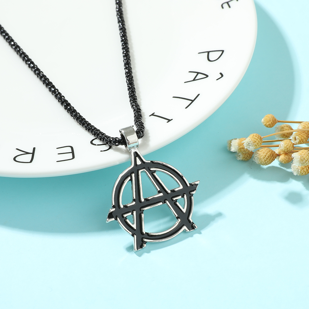 Film-Avengers-Symbol Buchstabe – Men'S Accessories And Jewelry Bewertung und Preis